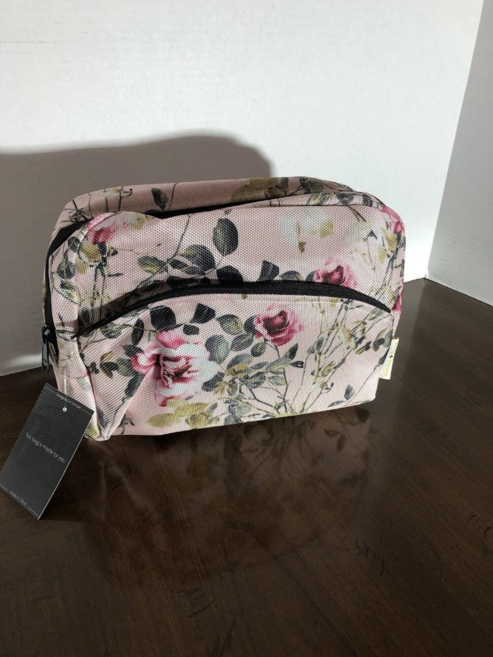 B & C Travel Toiletry Bag In Pink Floral 10” x 6” x 3”